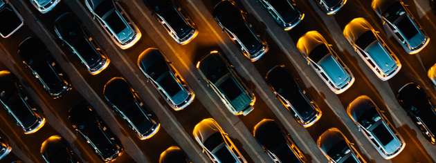 Batterieelektrische Fahrzeuge stellen ganz besondere Anforderungen an die Sicherheit. Bei kritischen Drücken innerhalb der Akkuzellen sorgen hochspezialisierte, vibrationsbeständige Berstscheiben zuverlässig für eine unmittelbare und kontrollierte Entlastung.