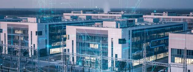 Netzanschluss und Energieeffizienz werden zum Engpassfaktor für KI-Rechenzentren: Moderne Standorte brauchen leistungsfähige Strominfrastruktur und optimierte Kühlung, um Wärmeverluste zu senken, Betriebskosten zu stabilisieren und eine hohe Verfügbarkeit im Sinne des Five-Nines-Konzepts zu erreichen.