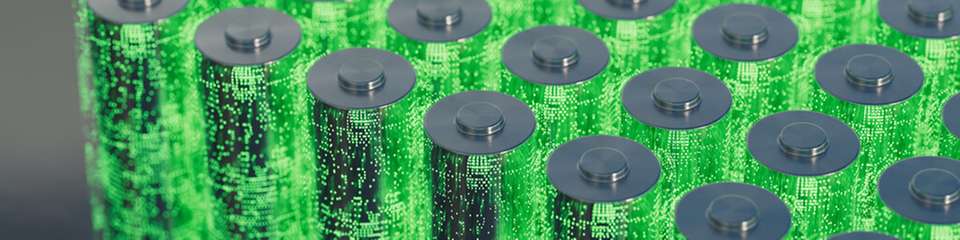 Die Entgasung und Versiegelung sind zentrale Schritte in der Produktion von Batteriezellen. Festo-Pneumatikzylinder und -Spindelachsen steuern das Absaugen von Formiergas und die Handhabung der Zellen. 