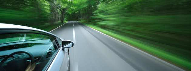 E-Mobilität wächst schneller als die Ladeinfrastruktur. SBOW iFlex soll Ad-hoc-Schnellladung dort ermöglichen, wo Netzanschluss fehlt oder sich verzögert. 