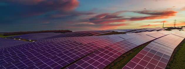 Bereits heute belasten steigende Kosten für Netzanschlüsse, zusätzliche Abgaben und Verluste bei negativen Strompreisen neue Solarparks. Weitere geplante Kosten könnten selbst wirtschaftliche Projekte unrentabel machen.