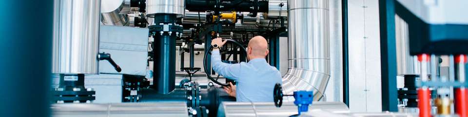 Wärmetauscher erschließen industrielle Abwärme für die Nutzung in benachbarten Gebäuden und Betrieben sowie über Wärmenetze.