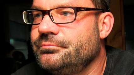 Dr. Eberhard Waffenschmidt ist seit September 2011 Professor an der Technischen Hochschule Köln mit dem Lehrgebiet Elektrische Netze. Vorher war er seit 1995 Wissenschaftler im Forschungslabor der Firma Philips in Aachen. Sein spezielles Interesse gilt dem Erkennen und Überwinden von Hindernissen auf dem Weg zu einer Stromversorgung mit 100 Prozent Erneuerbaren Energien.