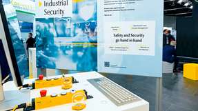 Pilz unterstützt den Ausbau einer nachhaltig produzierenden Industrie: Besucher können sich über das umfassende Portfolio hierfür informieren, das sowohl für die Bereiche Safety als auch Security sowie die Automation zukunftsfähige und durchgängige Lösungen bereitstellt.