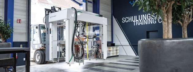 Ersehnter Neuzugang: Anfang März wurde das Schubert-Schulungszentrum mit einer neuen Übungsmaschine aufgestockt.