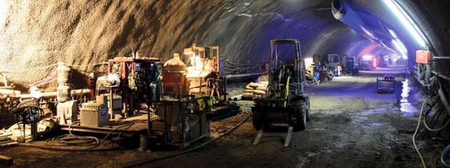Zwischen Ettlinger Tor und Marktplatz: Der Tunnel in der Karlsruher Innenstadt konnte nur mittels passender Drucklufttechnik gebaut werden.