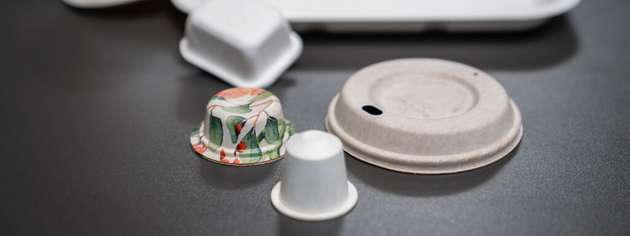 Verpackungen aus Kunststoff können künftig durch faserbasiertes Material ersetzt werden – auch in industriellem Maßstab. 