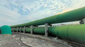 Wenn Meerwasser in GFK-Rohren fließt und keine hohe absolute Genauigkeit benötigt wird, können Clamp-on-Geräte eine geeignete Methode zur Durchflussmessung darstellen.