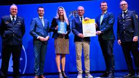 Bei der Feierstunde in Rottenburg (von links): Bernd Wagner, Michael Moser, Jennifer Juchheim, Thomas Strobl, Markus Juchheim und Christian Vögele.