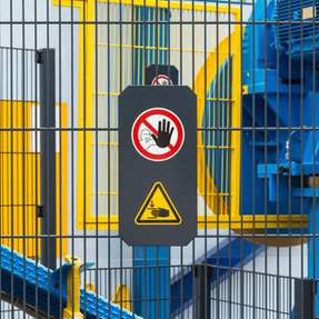 Sicherheitsvorschriften umzusetzen, soll durch eine neue Richtlinie nun insbesondere für KMU leichter werden.