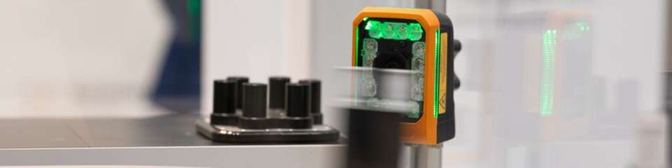 Der Fokus liegt auf adaptiven Transport- und Handlingsprozessen mit Bildverarbeitung und Simulation.