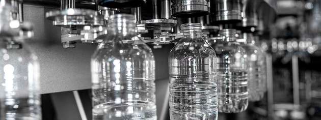 Auch wenn stilles und kohlensäurehaltiges Wasser in Flaschen bei den Verbrauchern nach wie vor am beliebtesten sind, verändert die steigende Nachfrage nach funktionellem und aromatisiertem Wasser den Markt.