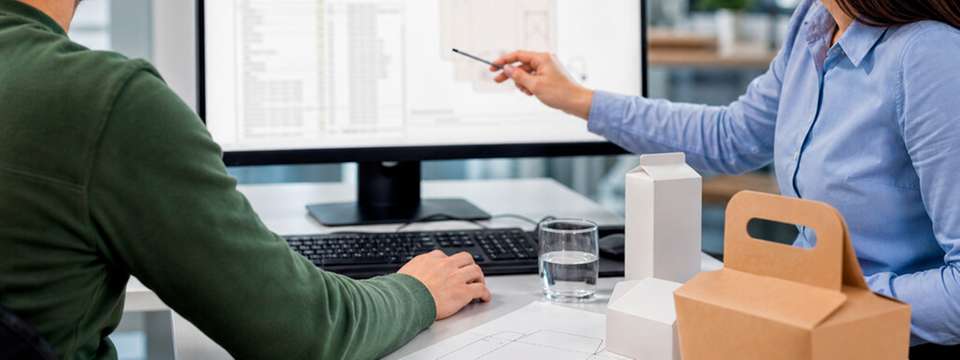 Bei SAP-basierten Ansätzen werden Produkt-, Verpackungs- und Artwork-Daten in einem gemeinsamen Kontext verknüpft.