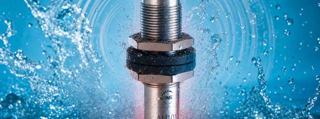 Für Bereiche mit Hochdruckreinigung und heißem Wasser oder in kritischen Prozessen stellt eine hohe Schutzart wie IP69K die Funktionalität der Geräte dauerhaft sicher.