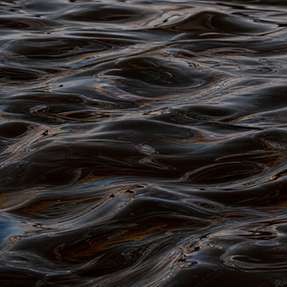 Wo Öl, Fett oder Benzin ins Abwasser gelangen, drohen Schäden für Grund- und Abwasser. Abscheideranlagen halten diese Stoffe zurück, und Afriso hat mit der Gerätereihe ASA, die fünf Modelle umfasst, ein System für ihre Überwachung entwickelt.