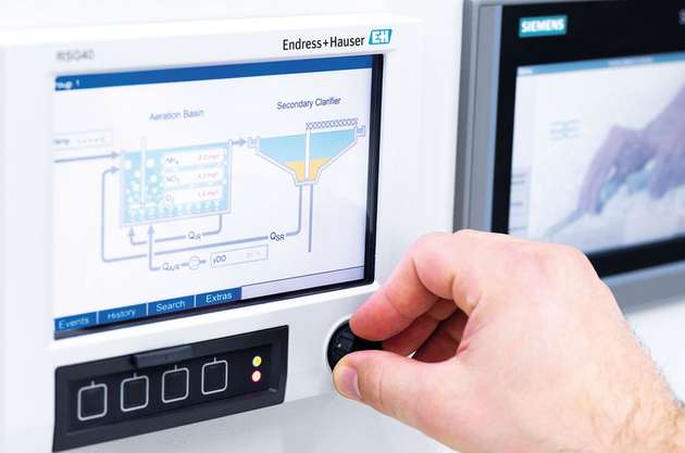 Der Regler zur Biologieoptimierung besteht aus einem Touch-Panel, Siemens-SPS und einer Verbindung über Profibus. 