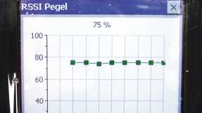 Funktest:  Mit einer Empfangsqualität von 75 Prozent ist ein derartiger Test auch unter Wasser kein Problem.