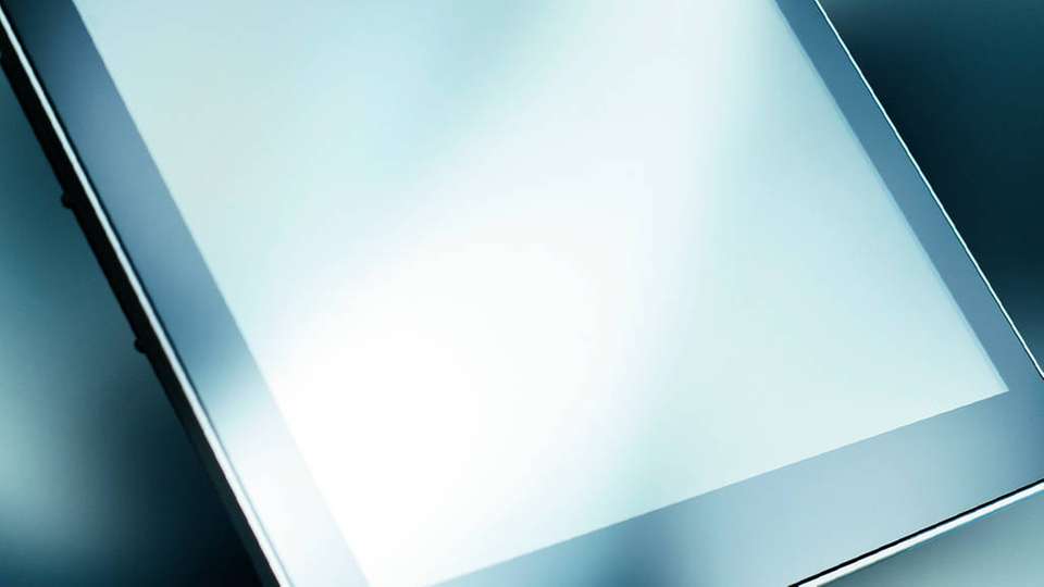 10,4-Zoll-PCI-Multi-Touch-Panel, Frontglas 3 mm, Glasoberfläche klar, nicht entspiegelt, Glas rück-seitig schwarz bedruckt