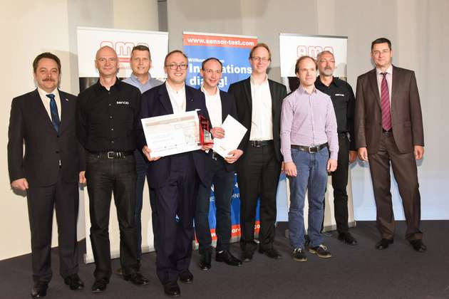 V. l. n. r: Peter Krause (AMA), Oliver Maiwald, Johan Jansen (Sencio), Dr. Oliver Hayden, Mathias Reisbeck, Lukas Richter (Siemens Healthcare), Dr. Ronald Lehndorff (Sensitec), Ignas van Dommelen (Sencio) und Prof. Dr. Andreas Schütze (Jury/Uni des Saarlandes).