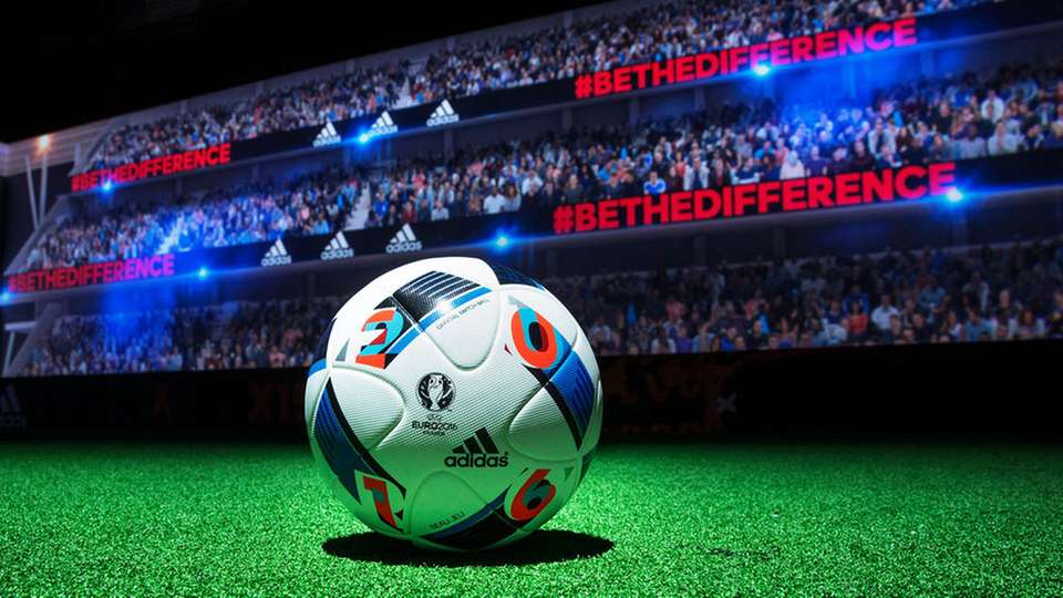 Sicher im Finale: „Beau Jeu“, der offizielle Turnierball der Fußball-Europameisterschaft.