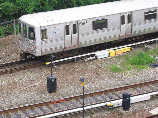 Durch die Automatisierung der außerhalb von Tunneln befindlichen Heizelemente spart NYC Transit Millionen US-Dollar Stromkosten ein.