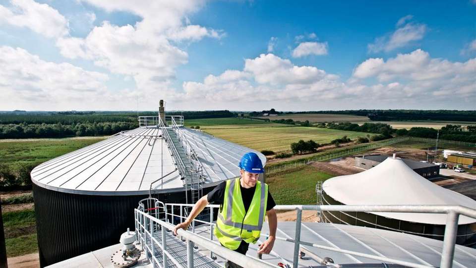 Platz für die Größte: Auf dem ehemaligen Kornfeld in Bevtoft steht Dänemarks größte Biogasanlage, Sønderjysk Biogas