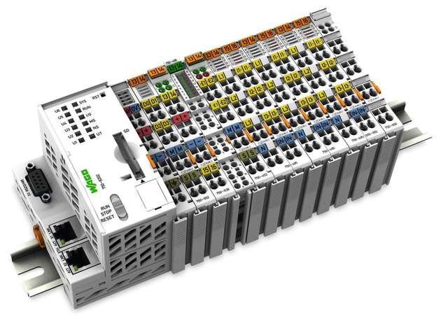 Als zentrale Sammelstelle aller Messdaten dient der Wago-Controller PFC200.