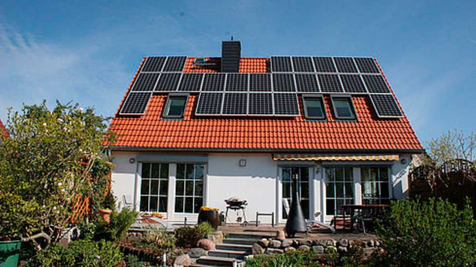 Solarunterstützung: Eine Heiz-Alternative für trübe Tage ist generell nötig.