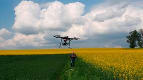 Flugdrohnen können Luftbilder und wertvolle Daten sammeln, die Agrarmanagement vereinfachen.