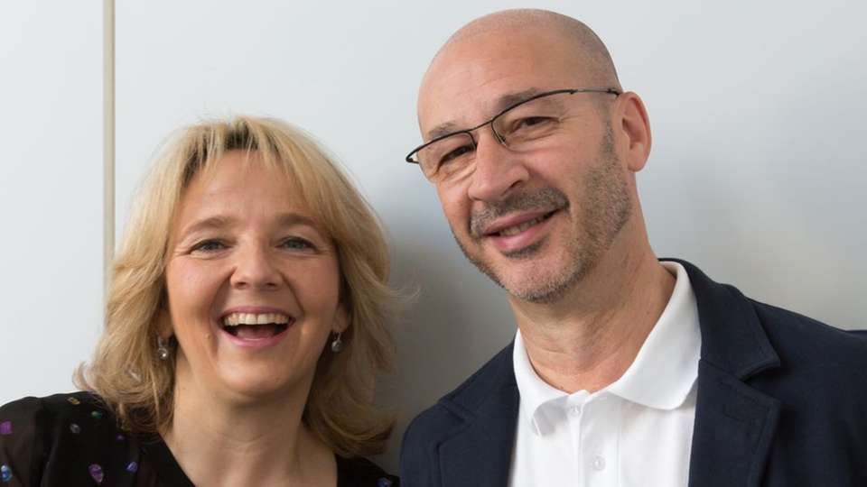 Die Geschäftsführer von MES Electronic Connect: Sabine Wolf und J. Angel Fernández