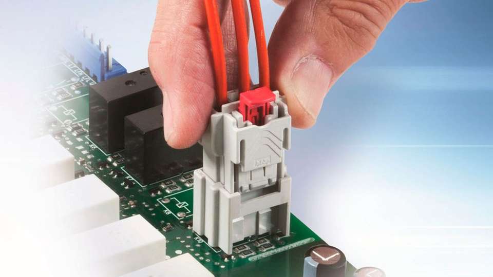 Wire-to-Board-Stiftleisten ergänzen ab sofort die PTL(Power Triple Lock)-Steckverbinder-Familie von TE Connectivity. 