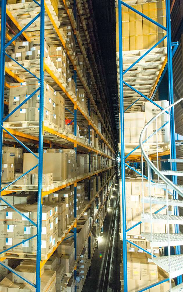 Das Potenzial des weltweiten Logistikzentrums ist noch lange nicht ausgeschöpft, eine große Lagerkapazität war Voraussetzung für das 
zentrale Produktlager. 