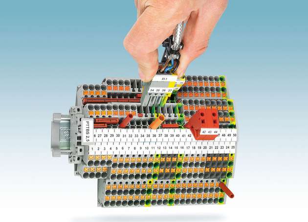 Reihenklemmen-Baureihe PTTBS 2,5 – ob zur Potentialverteilung, zur Signalbrückung oder für Prüfvorgänge: das umfangreiche Zubehör kann individuell konfiguriert werden