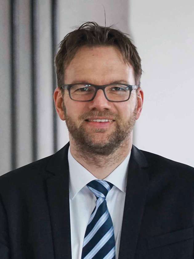 Ulrich Bernhardt, Vertriebsmanager Steuerungen und Bedienelemente bei der Schmersal Group, Wuppertal