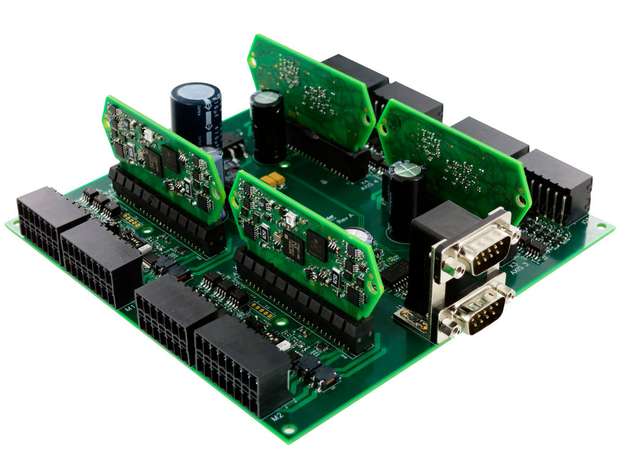 Entwicklungsboard mit vier Modulen