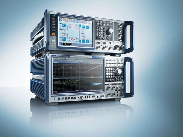 Mit dem Signal- und Spektrumanalysator (unten) und dem Signalgenerator (oben) können breitbandige Signale für 5G erzeugt und analysiert werden. 