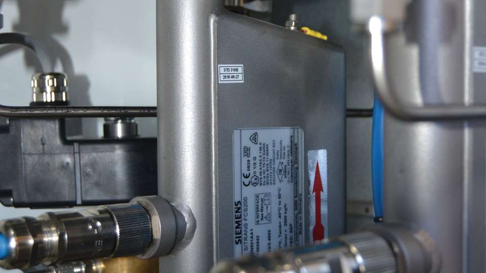 Der Massendurchflusssensor Sitrans FCS200 in der CNG-Tanksäule misst den Durchfluss auch bei stark schwankenden Durchflussgeschwindigkeiten.