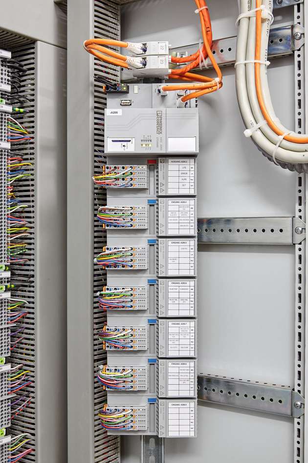 Das I/O-System Axioline F zeichnet sich durch hohe Robustheit und Störfestigkeit sowie eine schnelle Signalerfassung aus.