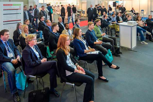 Vertreter aus Unternehmen und Wissenschaft präsentierten an zwei Tagen auf drei Vortragsbühnen Neues und Wissenswertes rund um Granulat-, Pulver- und Schüttguttechnologien.