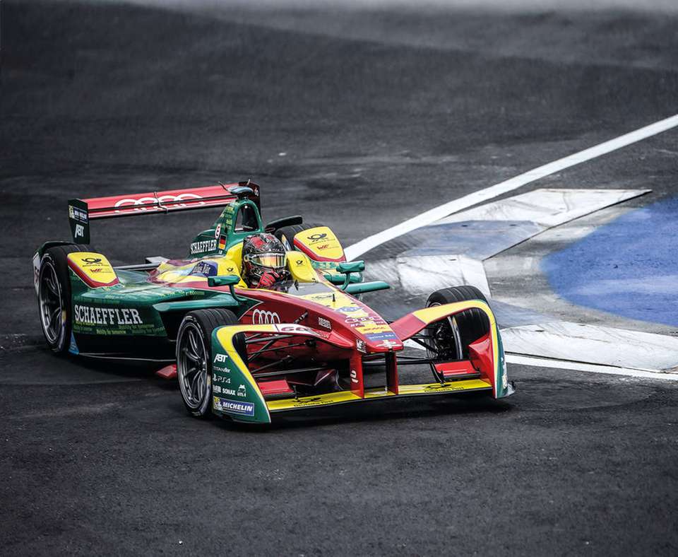 Formel E Bringt Elektromobilitat Ins Rollen