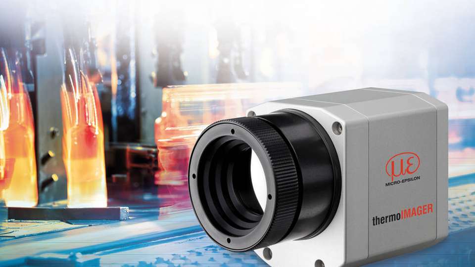 Der Thermoimager TIM G7 ist eine industrielle Wärmebildkamera, die speziell für die Glasindustrie konzipiert wurde. Durch den Spektralbereich von 7,9 µm können selbst dünne Glasscheiben ohne Transmissionsverluste zuverlässig gemessen werden.