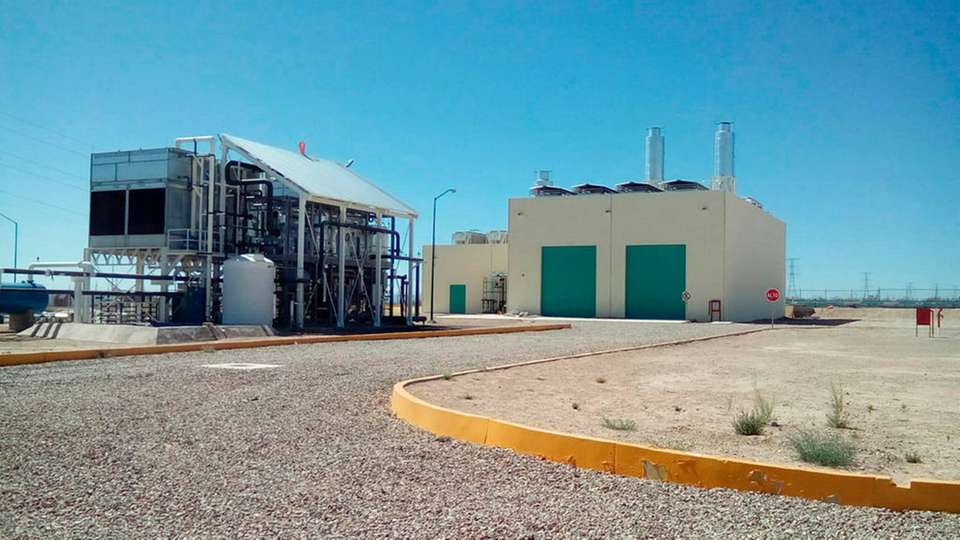 Das erste 18-Megawatt-Kraftwerk mit mittelschnelllaufenden Motoren von Rolls-Royce ging im Juni 2017 in Sonora, Mexiko, an das Netz.