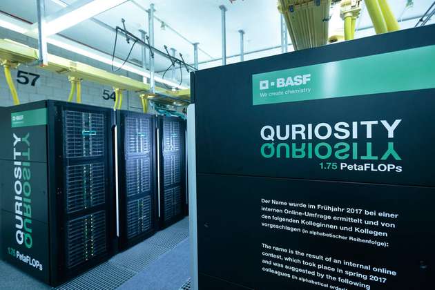 Der Supercomputer wurde von den BASF-Mitarbeitern auf den Namen Quriositiy getauft.