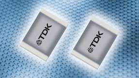 Kompakter Solid-State-Akkumulator Der CeraCharge von TDK Corporation.