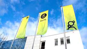 Die Flaggen am Magdeburger Firmensitz zeigen bereits den neuen Markenauftritt der Getec.