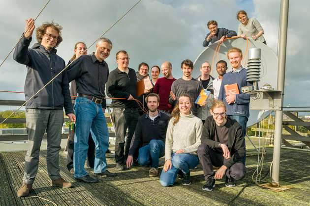 Mitglieder der Arbeitsgruppe von Prof. Frank Jahnke und Dr. Christopher Gies am Institut für Theoretische Physik der Universität Bremen, die an der Entwicklung neuartiger atomar dünner Halbleiter arbeiten 