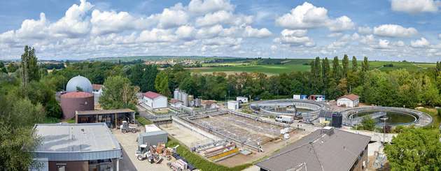 Überblick über die Kläranlage Monsheim, in die die drei rheinland-pfälzischen Verbandsgemeinden Kirchheimbolanden, Göllheim und Monsheim ihr Abwasser einleiten.