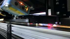 LED-Blitzsteuerungen sind speziell für Vision-Systeme konzipiert, in denen schnell bewegte Objekte mit maximaler Bildschärfe erfasst werden müssen.