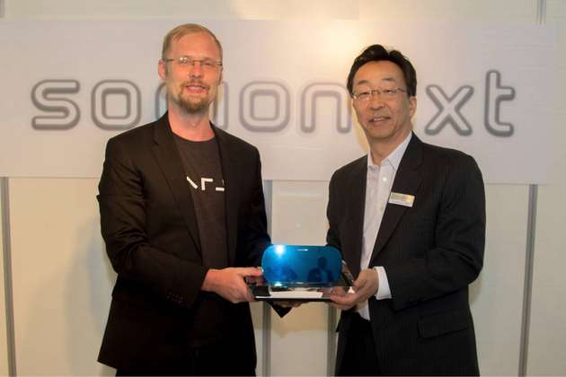 Urho Konttori, Gründer und CEO von Varjo und Toshihiko Tanaka, President von Socionext Europe