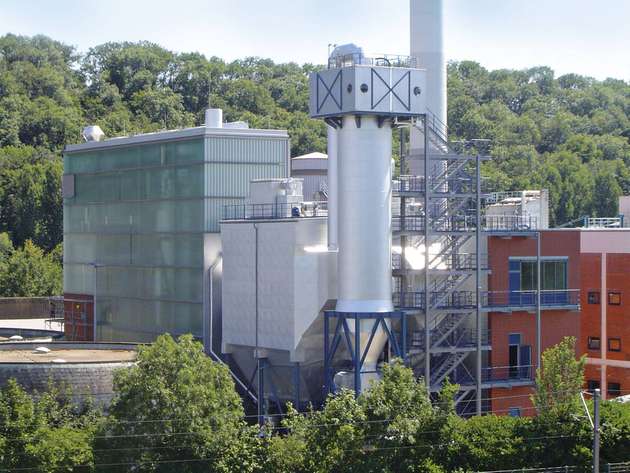 Mit dem ersten Schlammverbrennungsofen Europas ging Stuttgart bereits im Jahr 1962 neue Wege. Noch heute zählt die Klärschlammverbrennungsanlage im Hauptklärwerk in Stuttgart-Mühlhausen zu den modernsten Europas.